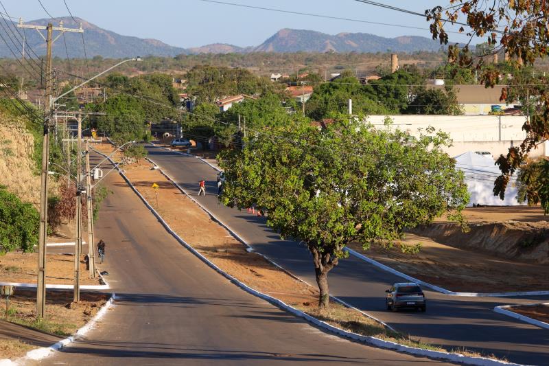 Prefeita Cinthia Ribeiro entrega obras de infraestrutura nos setores Morada do Sol, Morada do Sol I e Morada do Sol III