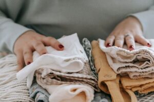 Cheiro ruim nas roupas - Reprodução Canva