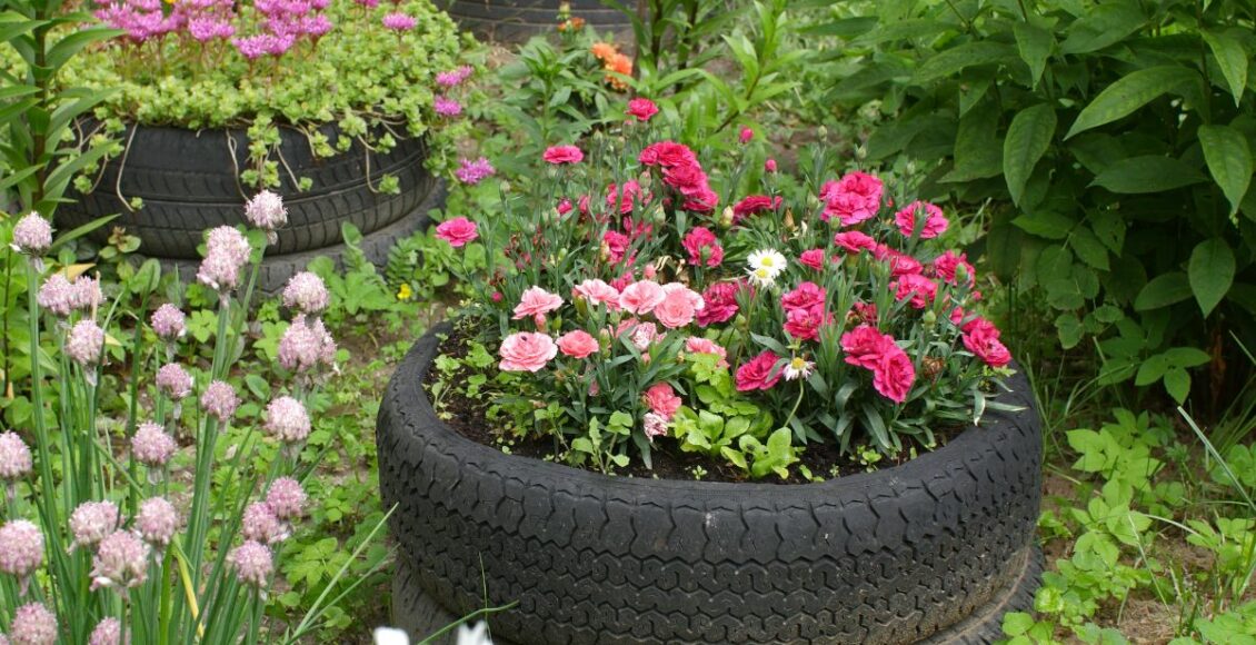 Como decorar seu jardim com recicláveis; pneu, latas, pallets e garrafas pet