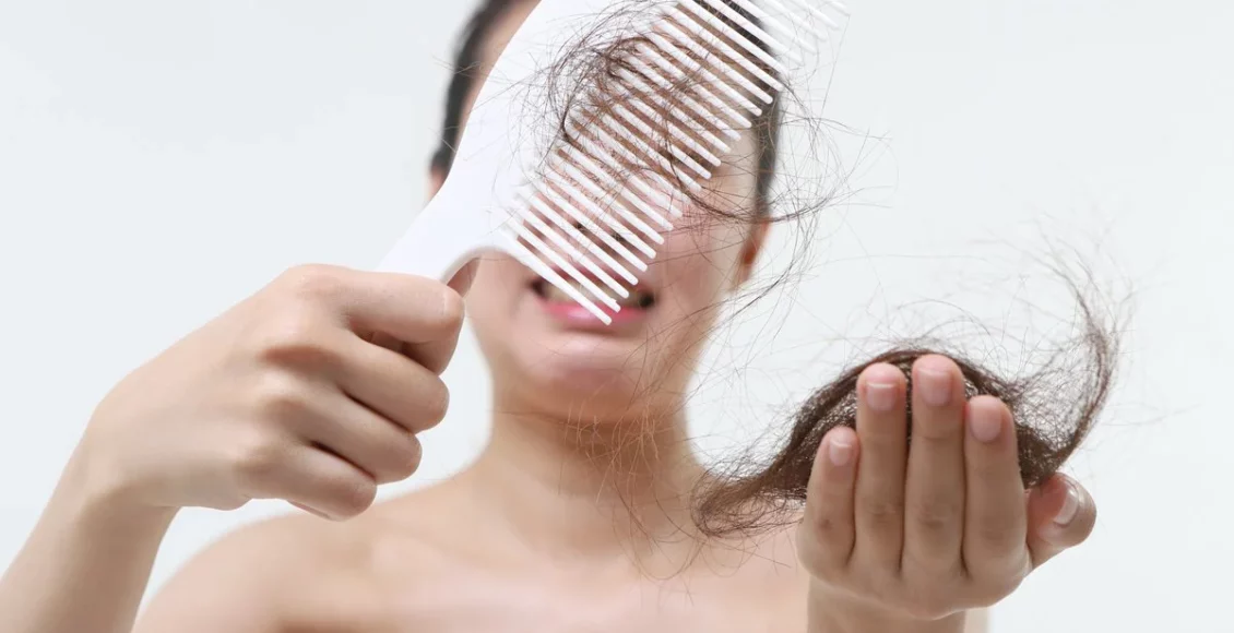 Dicas marotas para evitar a queda de cabelo e mandar bem em casa! - reprodução internet
