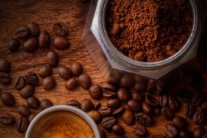 Truques de beleza usando café - Reprodução do Canva
