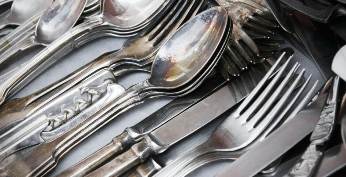 5 soluções caseiras para dar brilho aos seus utensílios de prata - reprodução