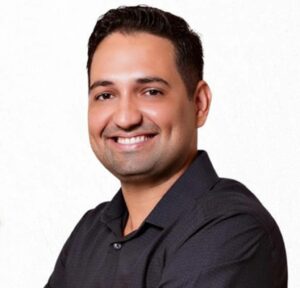 Psicólogo e doutor em psicologia, Iran Leite de Oliveira