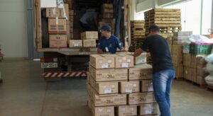 estoque de medicamentos chegando após requisição administrativa da Semus