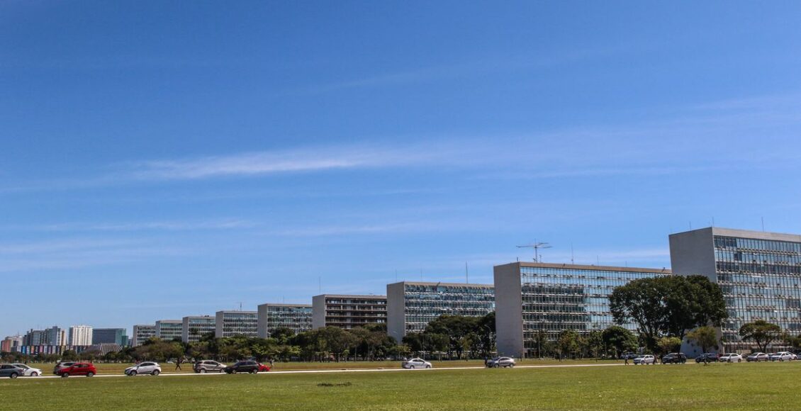 Foto Esplanada dos Ministérios, em Brasília.