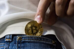 Como investir em criptomoedas com segurança?