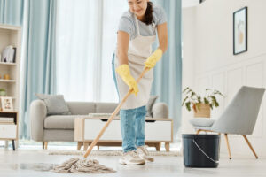 Método caseiro para deixar o piso brilhando sem esforço - Canva