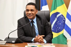 Vereador Waldson da Agesp solicita construção de boca de lobo para evitar alagamentos no Jardim Aureny II
