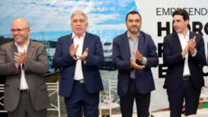O governador do Estado do Tocantins, Wanderlei Barbosa, e o ministro de Portos e Aeroportos, Silvio Costa Filho