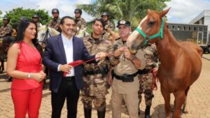 Governador inaugura Centro de Equoterapia da Polícia Militar