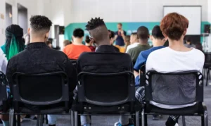 Inscrições para o Fies 2025 começam hoje e vão até sexta-feira, com 67 mil vagas disponíveis