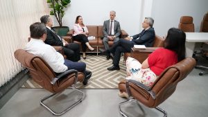 Presidente do TJTO visita Defensoria Pública e reforça parceria institucional