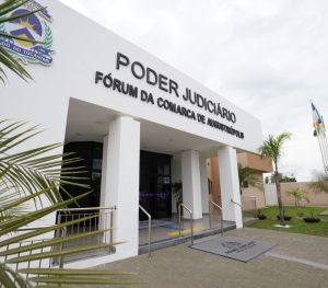 Ex-deputado é condenado a mais de 30 anos de prisão por ameaçar e esfaquear duas pessoas no extremo norte do Tocantins