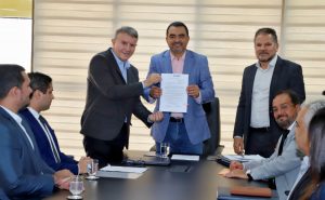 Governo do Tocantins retoma Estádio Nilton Santos e terreno do antigo Caic para investir em esporte e nova escola integral