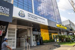 Serviços municipais têm funcionamento alterado durante o feriado do Dia do Trabalhador; confira