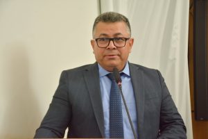 Vereador Folha propõe e preside solenidade da Campanha da Fraternidade 2025 na Câmara de Palmas
