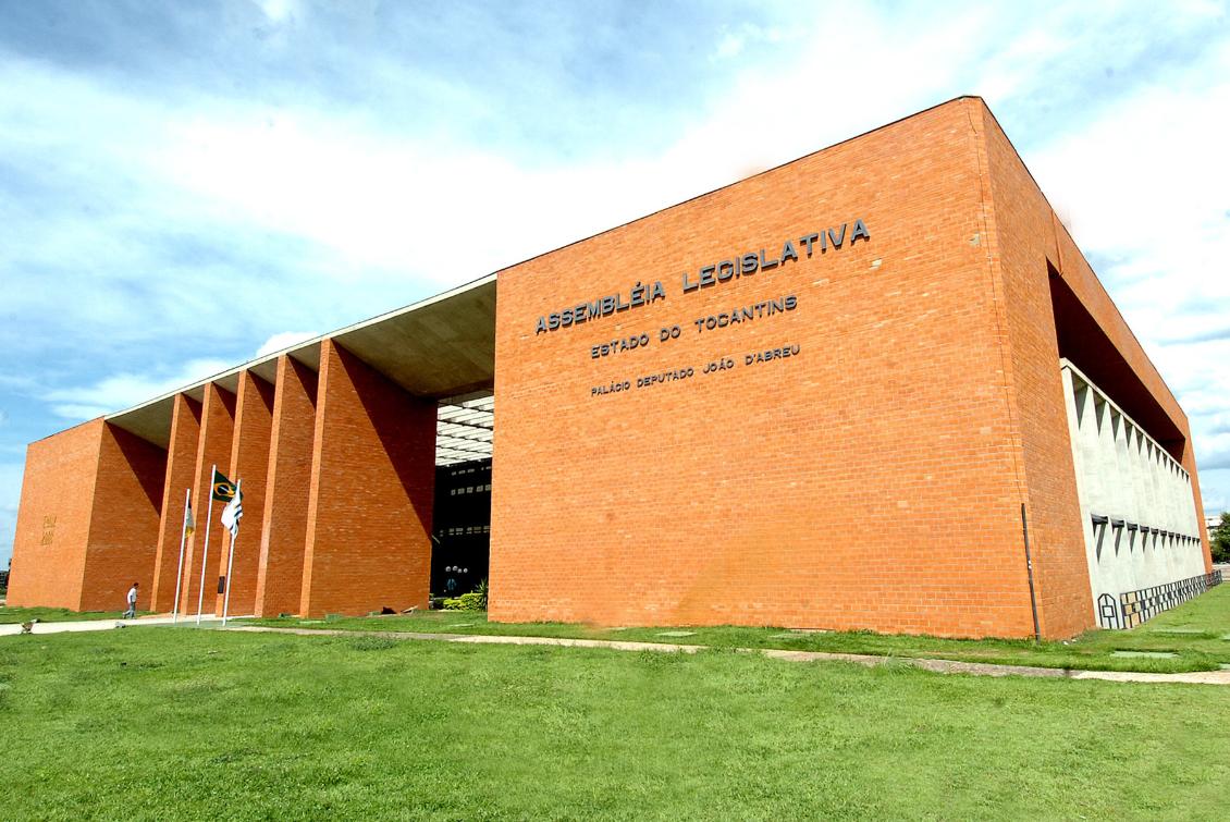 CCJ aprova aumento de indenização para policiais civis e proposta avança na Aleto