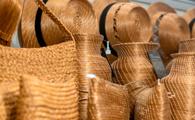 Divulgada lista de artesãos e entidades selecionadas para a 1ª Feira de Artesanato da Agrotins Divulgada lista de artesãos e entidades selecionadas para a 1ª Feira de Artesanato da Agrotins