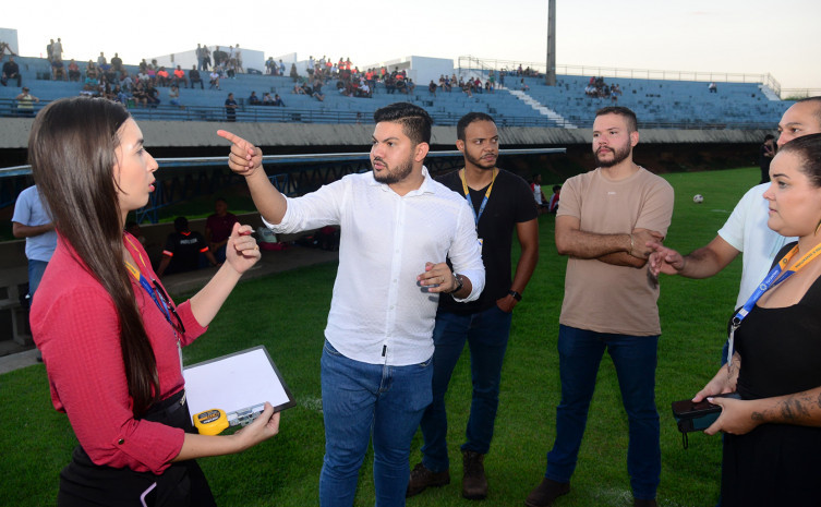Governo inicia processo para reestruturação do Estádio Nilton Santos Governo inicia processo para reestruturação do Estádio Nilton Santos