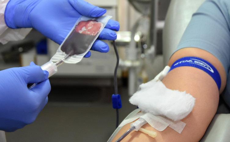 Estoque de sangue entra em nível crítico e Hemoto pede doações com urgência Estoque de sangue entra em nível crítico e Hemoto pede doações com urgência