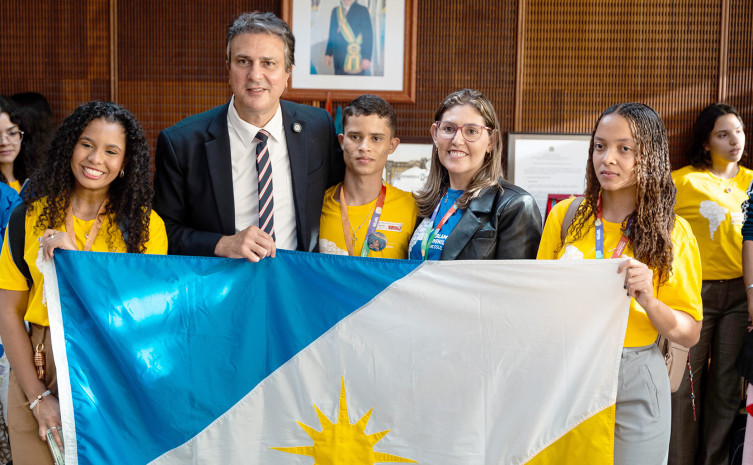 Alunos tocantinenses participam da fase nacional do Parlamento Juvenil do Mercosul Alunos tocantinenses participam da fase nacional do Parlamento Juvenil do Mercosul