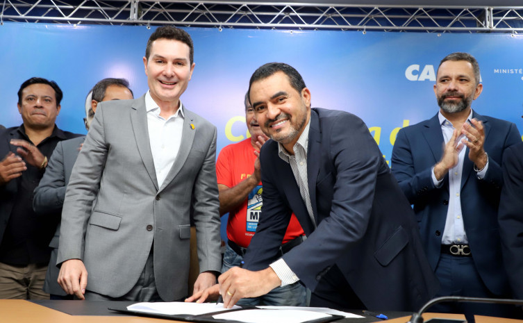 Governador entrega escola reformada em Buriti e participa de eventos culturais e agropecuários no norte do Tocantins Governador entrega escola reformada em Buriti e participa de eventos culturais e agropecuários no norte do Tocantins