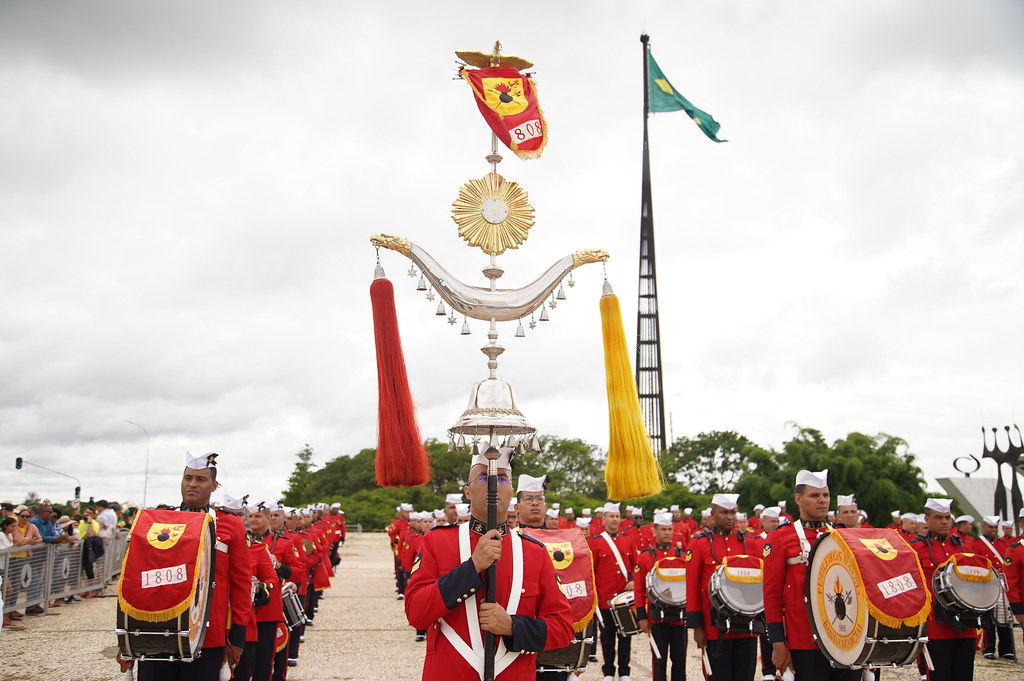 Desfile em Palmas deve reunir 2,4 mil pessoas e promete novidades no aniversário de 36 anos da capital nesta terça-feira, 20 Desfile em Palmas deve reunir 2,4 mil pessoas e promete novidades no aniversário de 36 anos da capital nesta terça-feira, 20