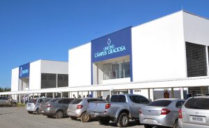 Unitins oferece cursos de Inglês, Espanhol e Libras com inscrições abertas até 23; veja quem pode participar