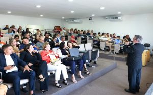 Caravana do Legislativo 2025 faz abertura oficial com vereadores, lideranças e servidores de câmaras municipais da região sudeste