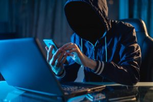 Criminosos usam sorteios falsos e links suspeitos para enganar vítimas; DPE-TO orienta como evitar golpes virtuais
