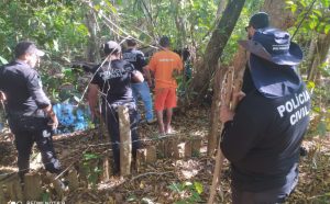 Polícia encontra ossada em área de difícil acesso após réu confessar onde escondeu corpo de jovem morto