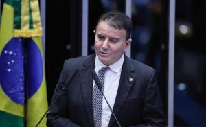 Ministro do STF concede prisão domiciliar a Eduardo Siqueira Campos