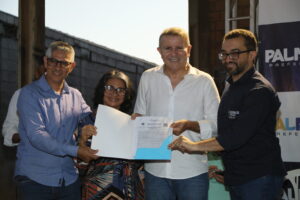 Prefeito Eduardo Siqueira Campos projeta regularizar mais de dois mil imóveis em Palmas até o final de 2025