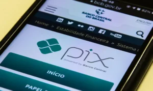 Banco Central altera regras do Pix para agilizar devolução de valores de fraudes; entenda