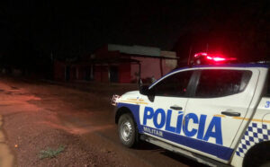 Homem é preso após atear fogo na casa da companheira no interior do Estado
