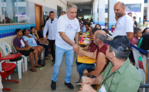 Governador interino Laurez Moreira participa do Mutirão Pop Rua Jud com serviços gratuitos à população em situação de rua em Palmas