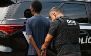 Preso homem suspeito de esfaquear vítimas e exigir transferências via PIX durante série de roubos e extorsões