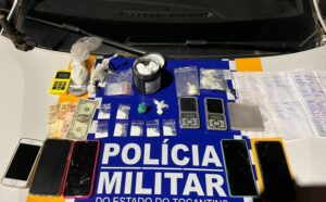 No sul do Tocantins, três suspeitos de tráfico são encontrados com drogas, aparelhos e materiais do crime