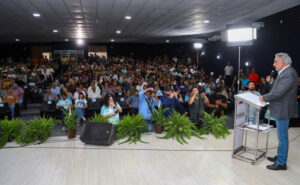 Laurez reforça compromisso com a primeira infância em encerramento do programa TCE de Olho no Futuro