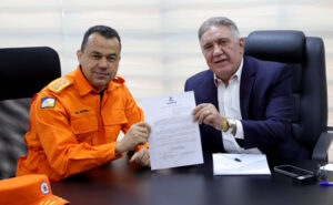 Governador Laurez Moreira prorroga validade de concurso do Corpo de Bombeiros por dois anos