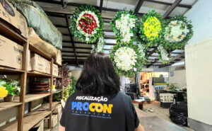Procon encontra variação de até 240% no preço das flores para o Dia de Finados em pesquisa feita em Palmas