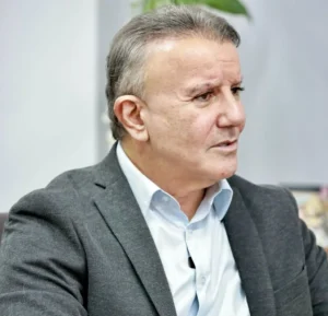 Prefeito de Palmas reduz secretarias, corta cargos comissionados e gratificações em medida que visa economizar R$ 20 milhões