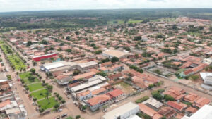 Justiça condena empresa de limpeza a pagar 100 mil reais por falhas em coleta de lixo e danos à saúde pública em Colinas