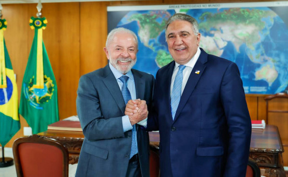 Novas rotas turísticas no Tocantins são oficializadas em cerimônia com o governador Laurez e o presidente Lula