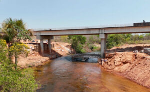 Ponte sobre o Rio Vermelho e asfaltamento da TO-030 são entregues no Jalapão pelo governador Laurez nesta sexta-feira, 28