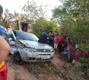 Professor é encontrado morto dentro de carro que caiu de ponte e afundou no norte do Tocantins