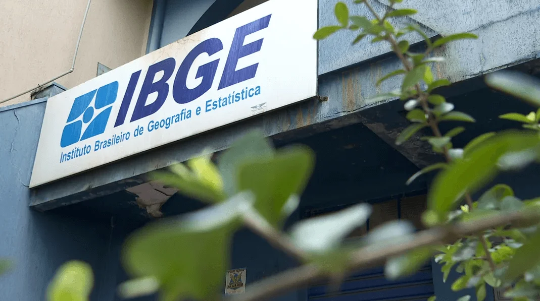 IBGE abre maior concurso temporário da história com quase 10 mil vagas; confira