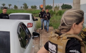 Homem é indiciado por roubar, ameaçar com faca e abusar de idosa dentro de sua própria casa no norte do Estado