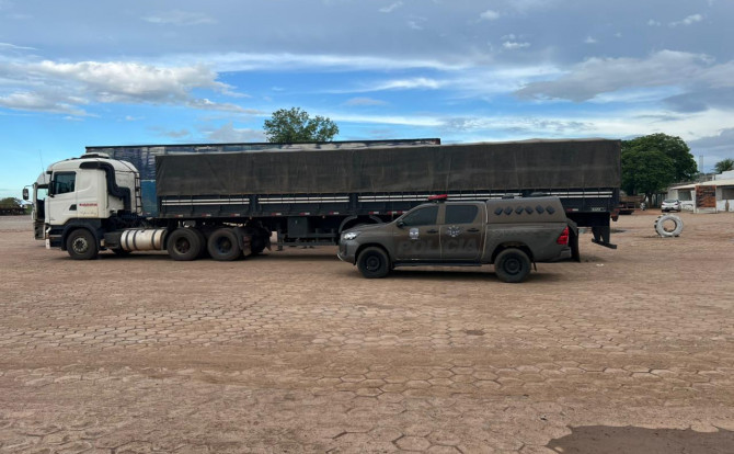 Semirreboque de R$ 170 mil é apreendido na BR-153 após identificação revelar adulteração completa da estrutura