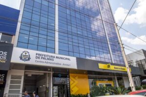Prefeitura de Palmas publica reajuste de 4,77% para servidores, com parcelas em janeiro e maio e nova regra para data-base